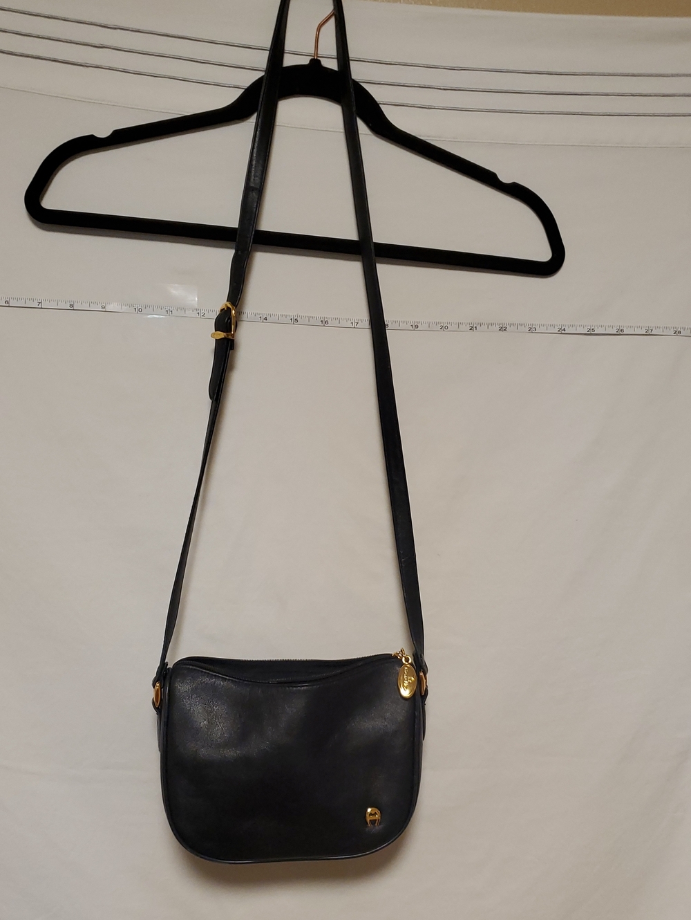 Vintage Etienne Aigner Navy Leather Crossbody Bag - Picture 2 of 3